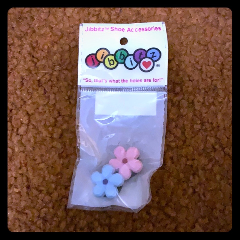 🆕 Pink & Blue Flower Jibbitz